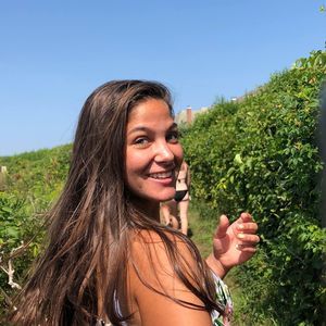 Meet your Posher, Francesca